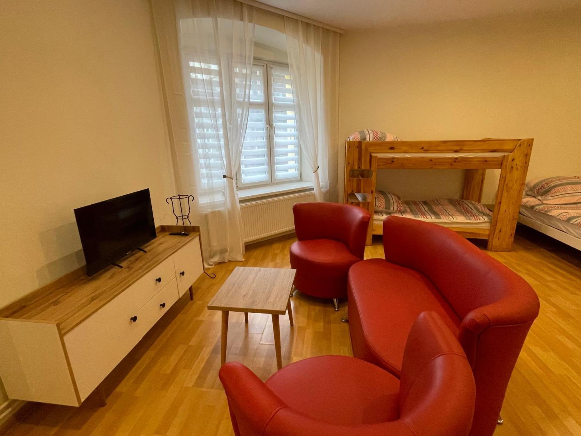 Apartamenty Przy Starym Miescie Czestochowa Ngoại thất bức ảnh