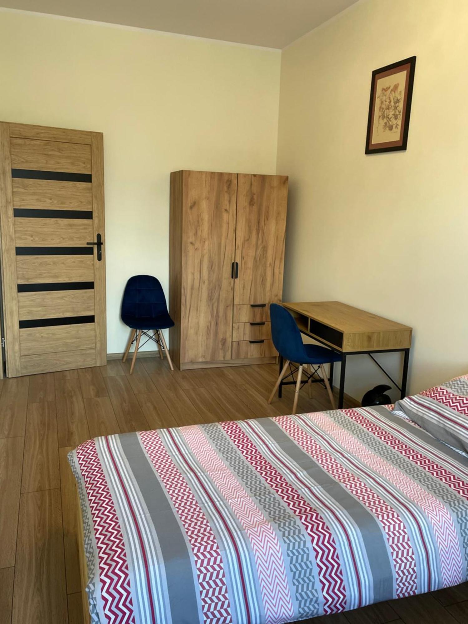 Apartamenty Przy Starym Miescie Czestochowa Ngoại thất bức ảnh